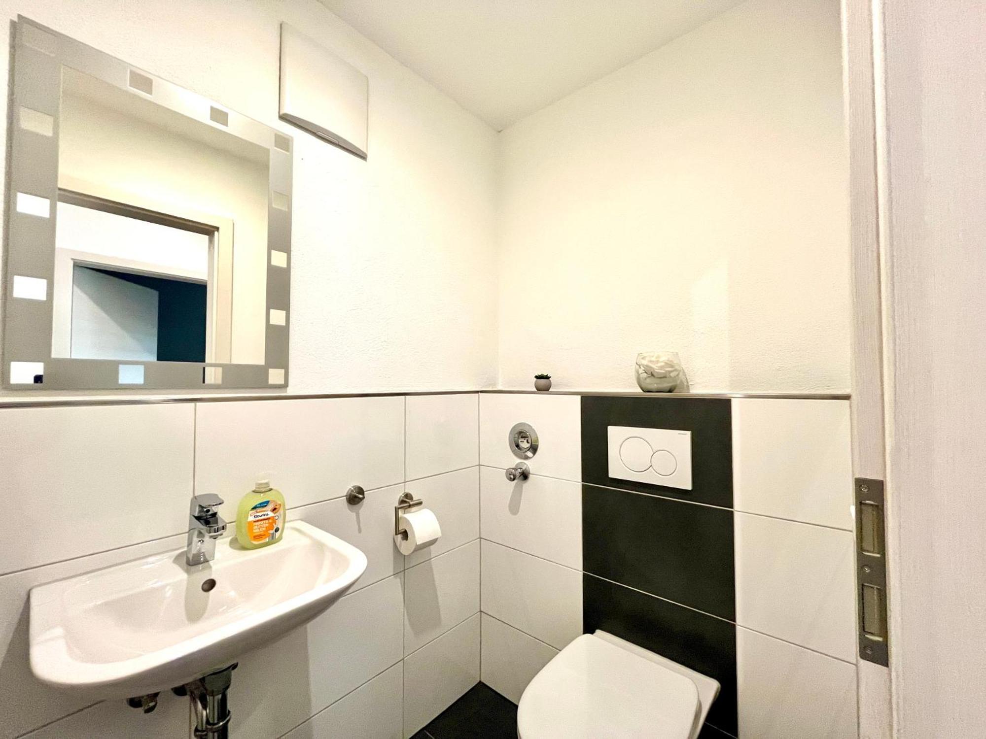 Ferienwohnung Moseltraum, 1-6 Pers, Mit 3 Schlafzimmer Und Panoramabalkon Müden Buitenkant foto
