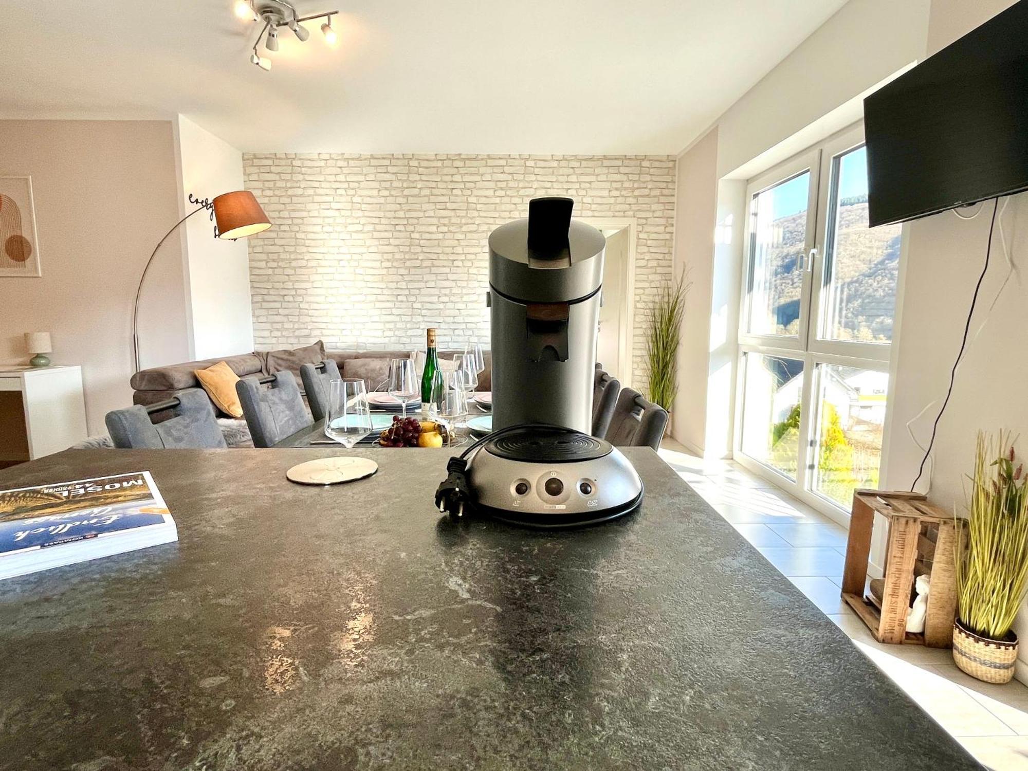 Ferienwohnung Moseltraum, 1-6 Pers, Mit 3 Schlafzimmer Und Panoramabalkon Müden Buitenkant foto