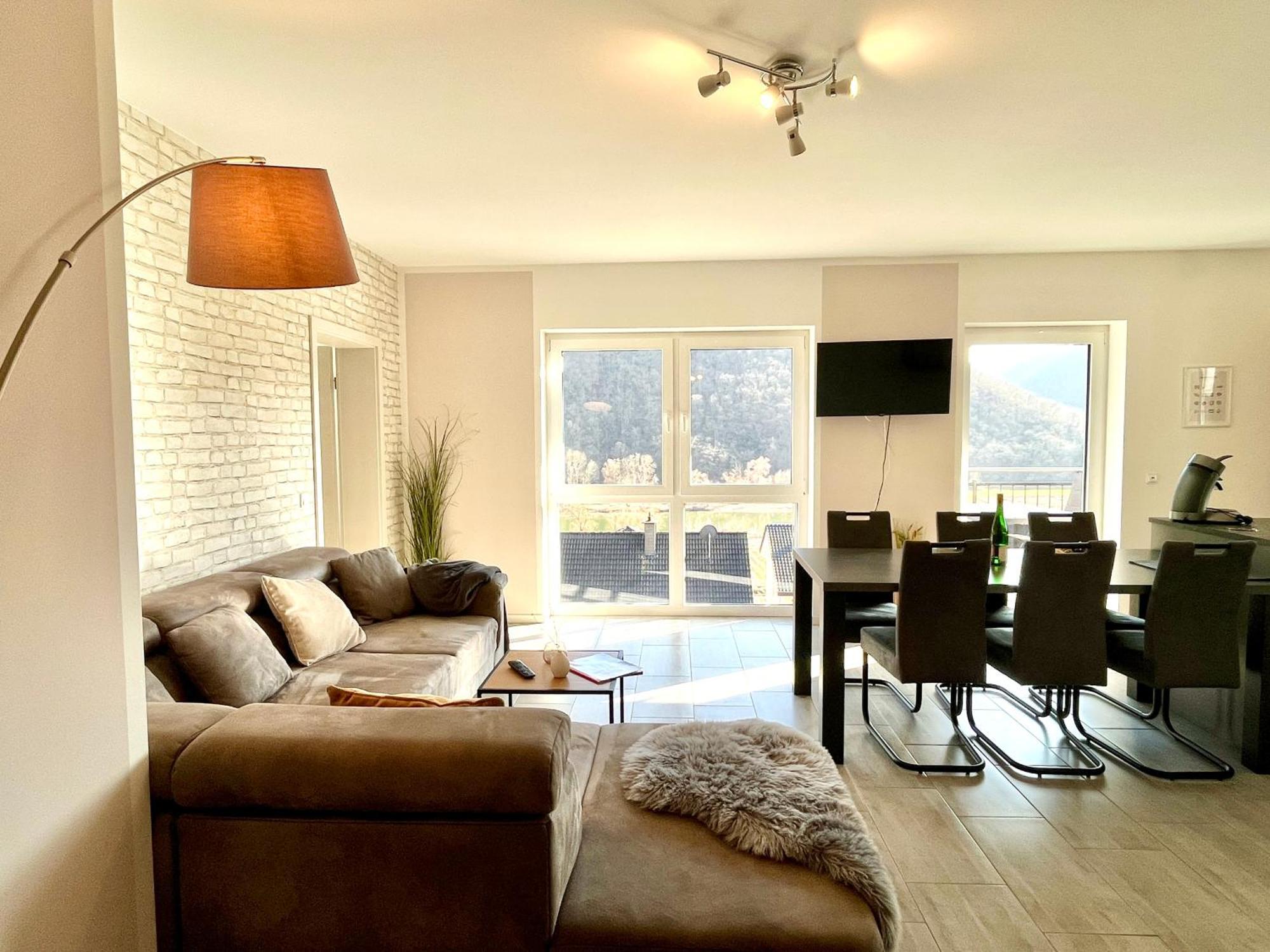Ferienwohnung Moseltraum, 1-6 Pers, Mit 3 Schlafzimmer Und Panoramabalkon Müden Buitenkant foto