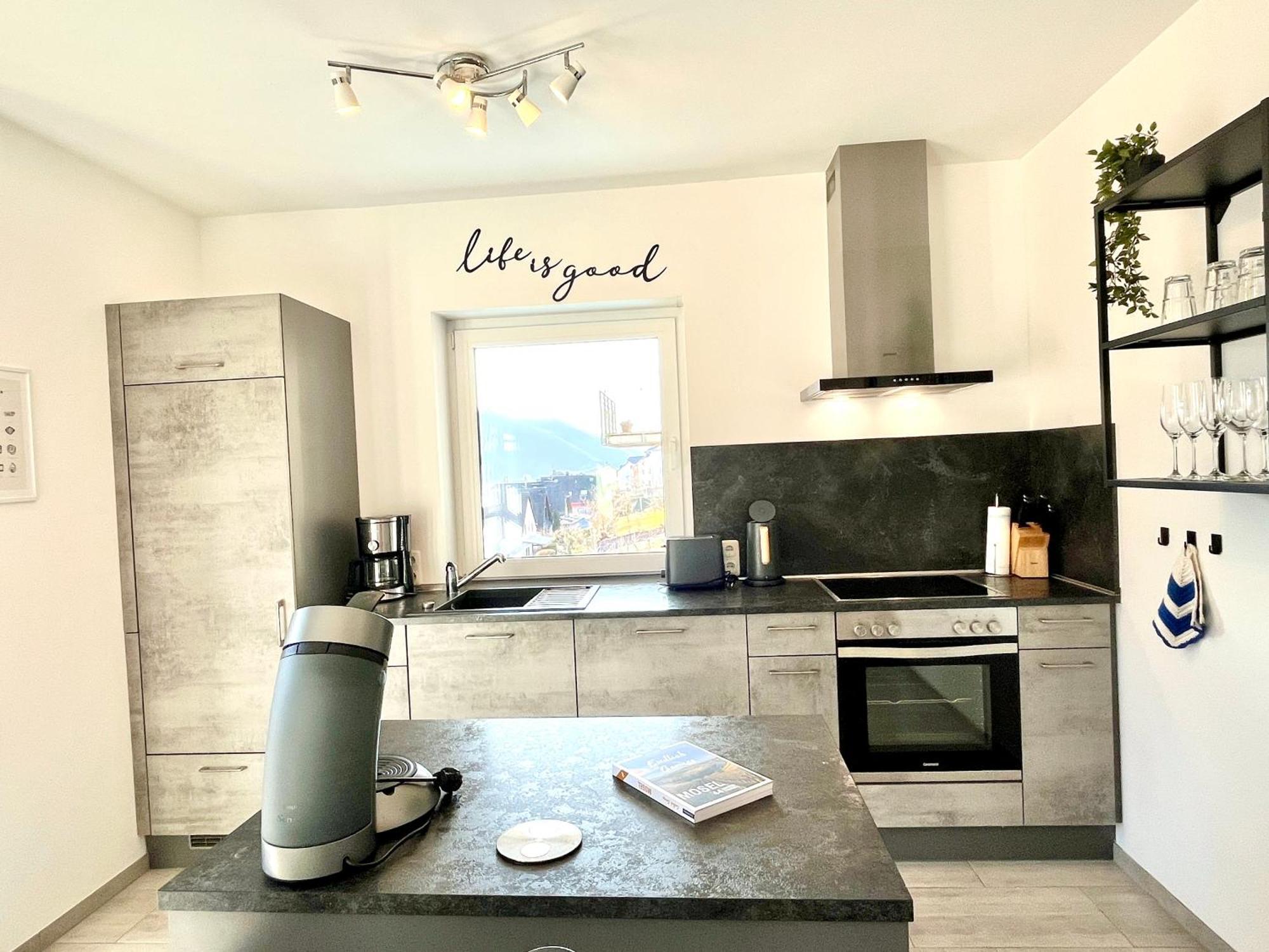Ferienwohnung Moseltraum, 1-6 Pers, Mit 3 Schlafzimmer Und Panoramabalkon Müden Buitenkant foto