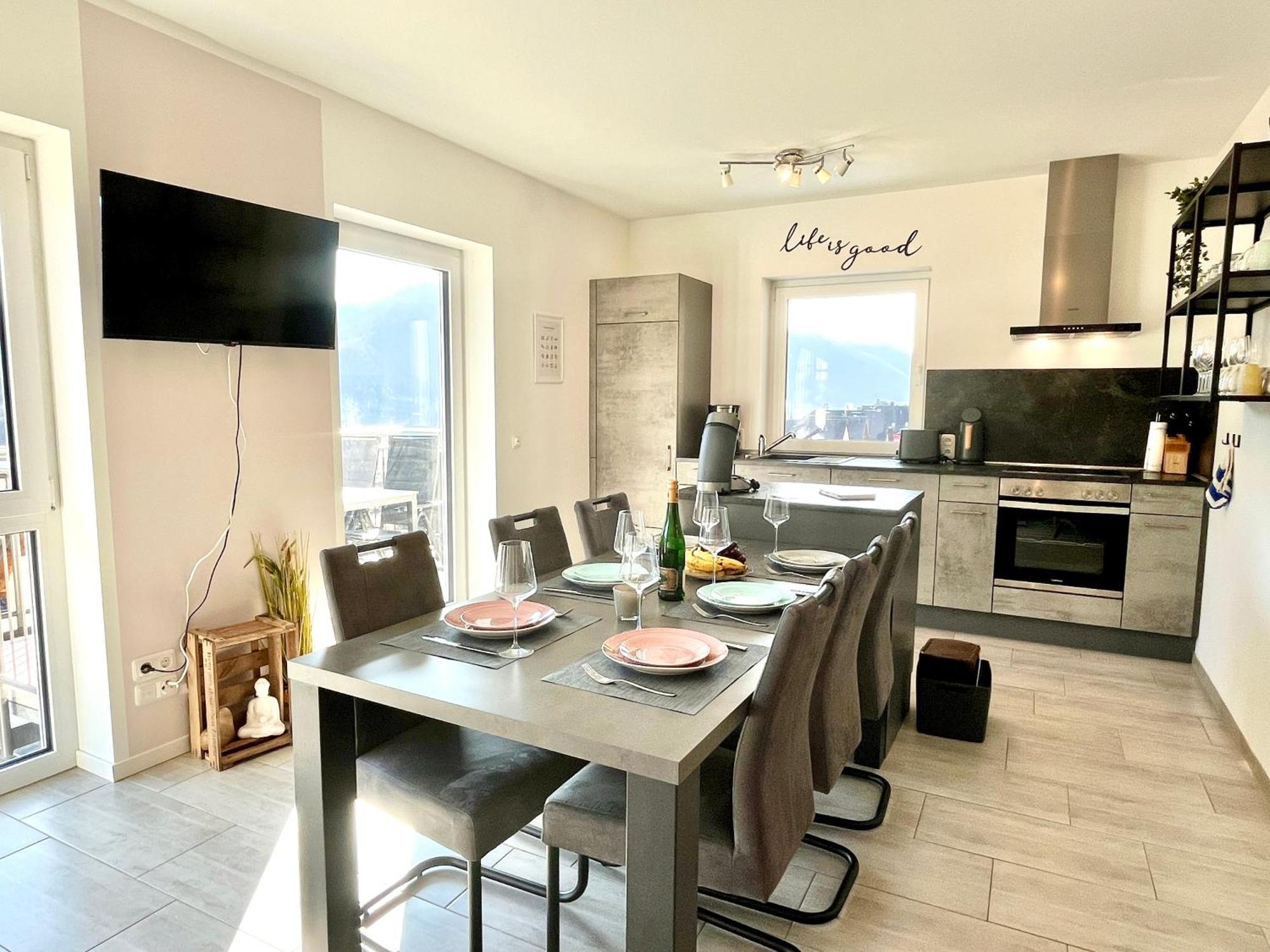 Ferienwohnung Moseltraum, 1-6 Pers, Mit 3 Schlafzimmer Und Panoramabalkon Müden Buitenkant foto
